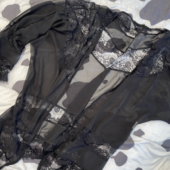 Black cardigan - Picture 1 of 2